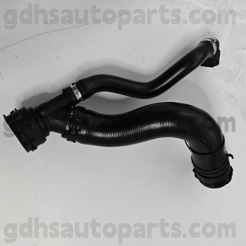 320265 Nissens Radiator Lower Hose para sa Range Rover OE no. LR011482