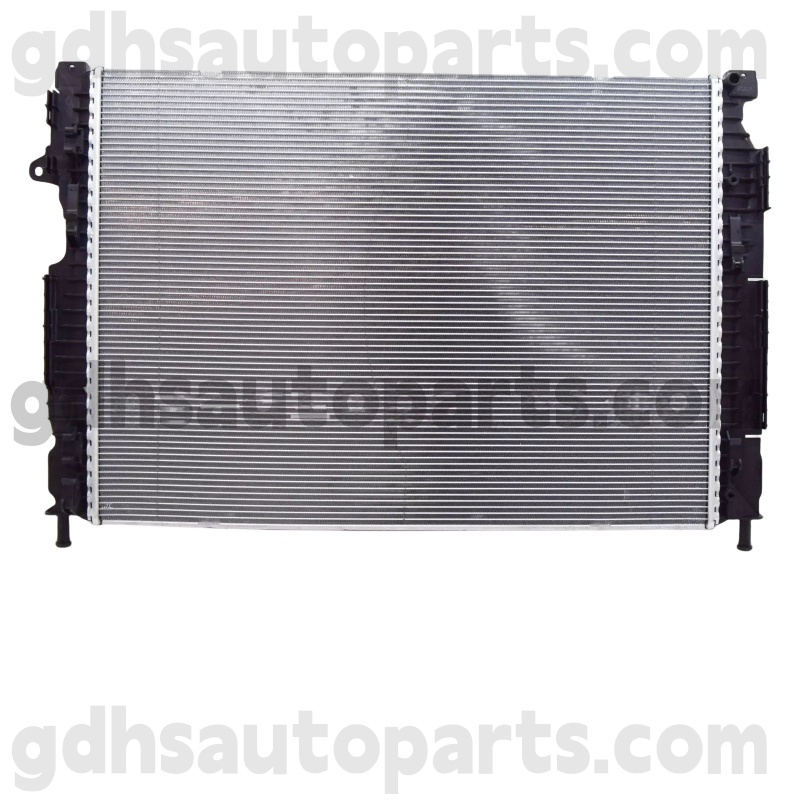 607298 Nissens Radiator para sa Discovery OE no. LR135901